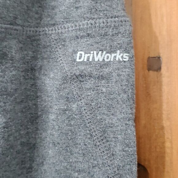 Athletic gry/black leggings. Size large. Great work out pants. - Picture 6 of 9